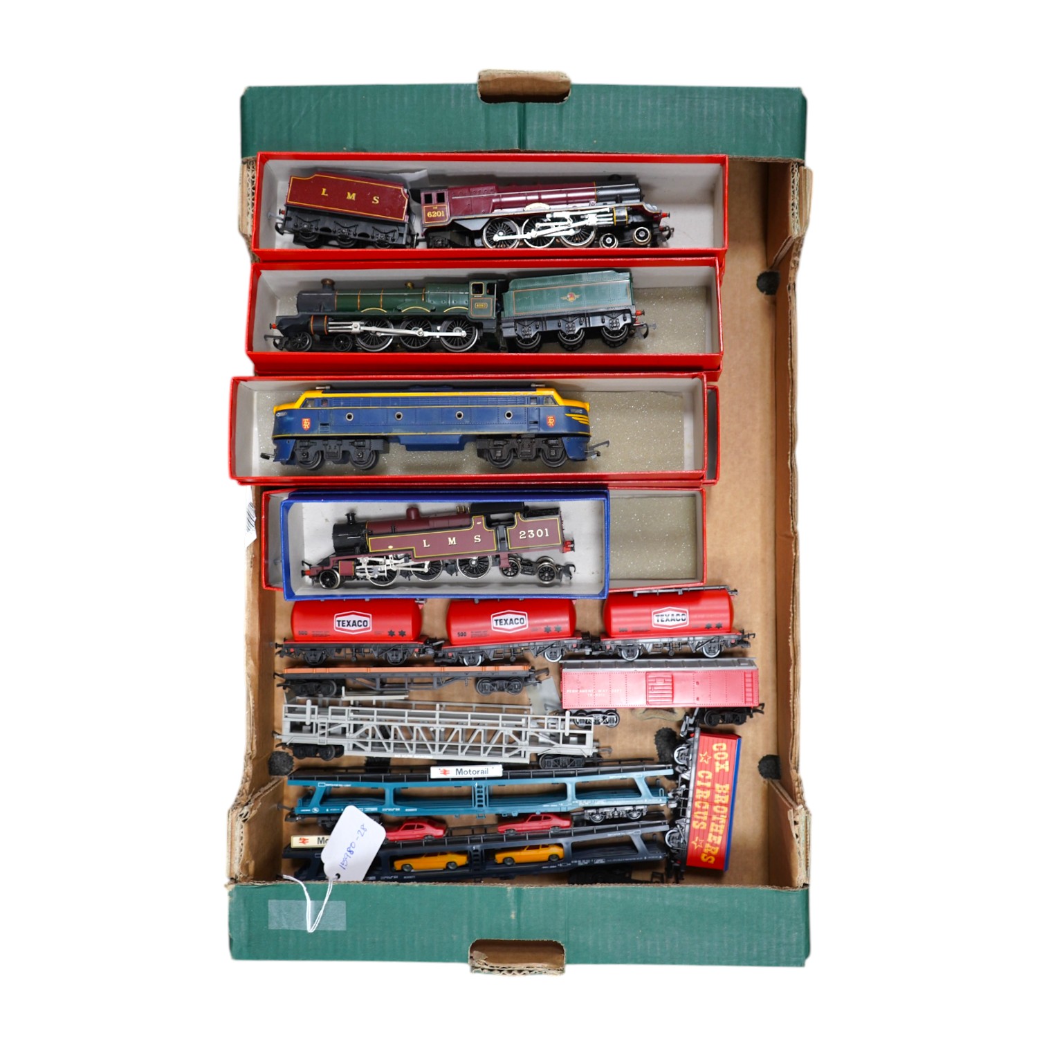 A collection of 00 gauge railway by Hornby, Tri-ang, etc., including eight locomotives and nine freight wagons. Condition - fair, some running wear and possible minor damage, etc.